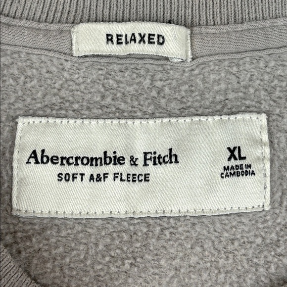 Abercrombie & Fitch Gray Sweatshirt - Picture 4 of 8